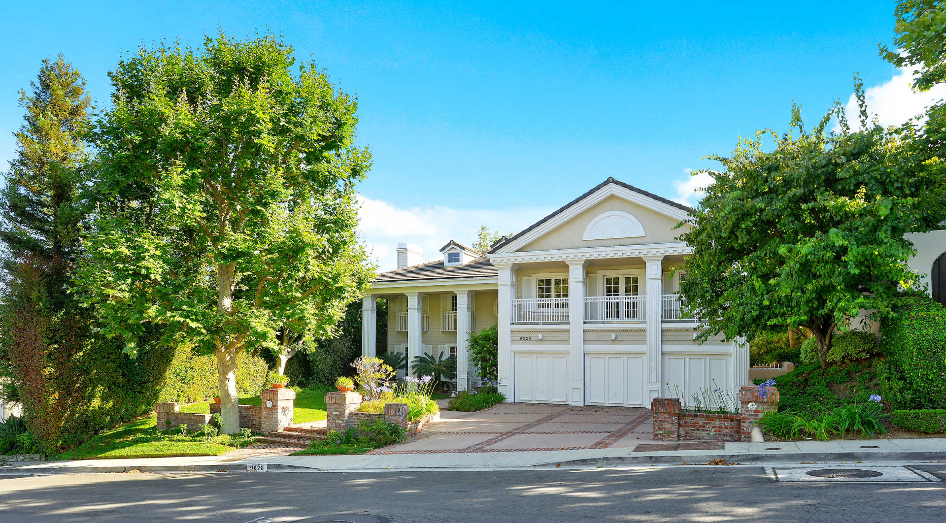 9828 Gloucester Drive