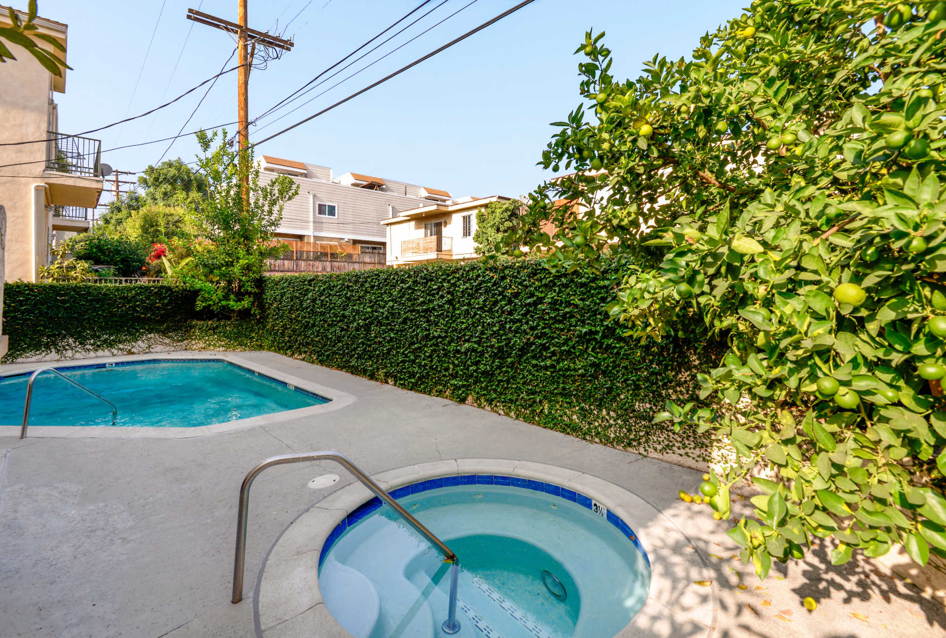 1742 Granville Ave 5