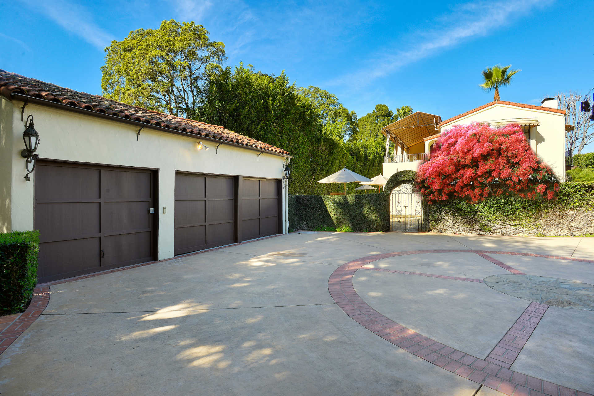 10428 Valley Spring Lane