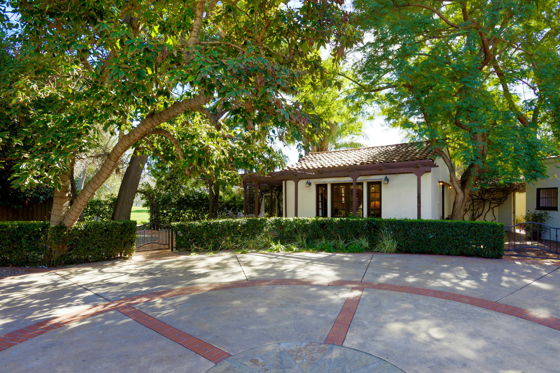 10428 Valley Spring Lane